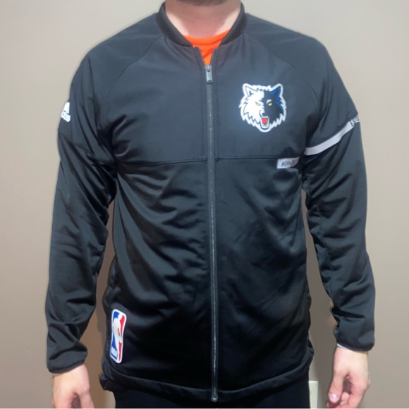 Timberwolves warm up sweatshirt - Picture 2 of 4